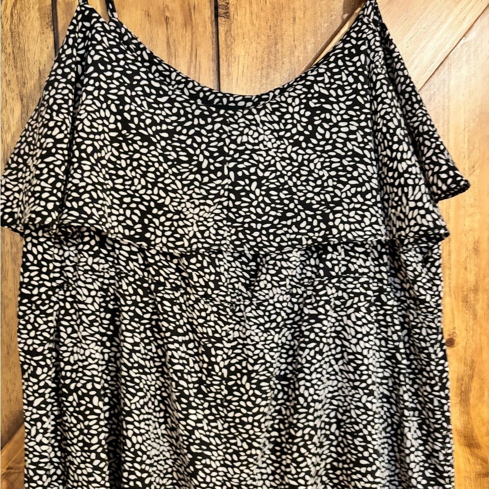 Women’s Plus Size Dress 3x Black and White Adjustable Spaghetti Straps - Picture 3 of 4